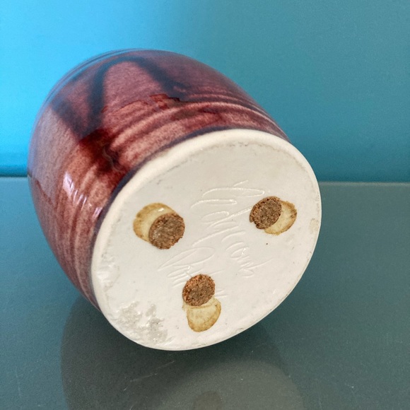 ☘️VTG Edgecomb Potters Purple Drip Vase☘️ - Picture 6 of 6